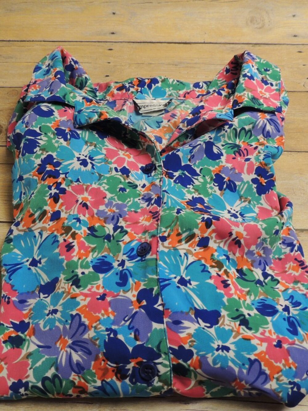 Impressions of California Women's Vintage Floral Button Up Blouse